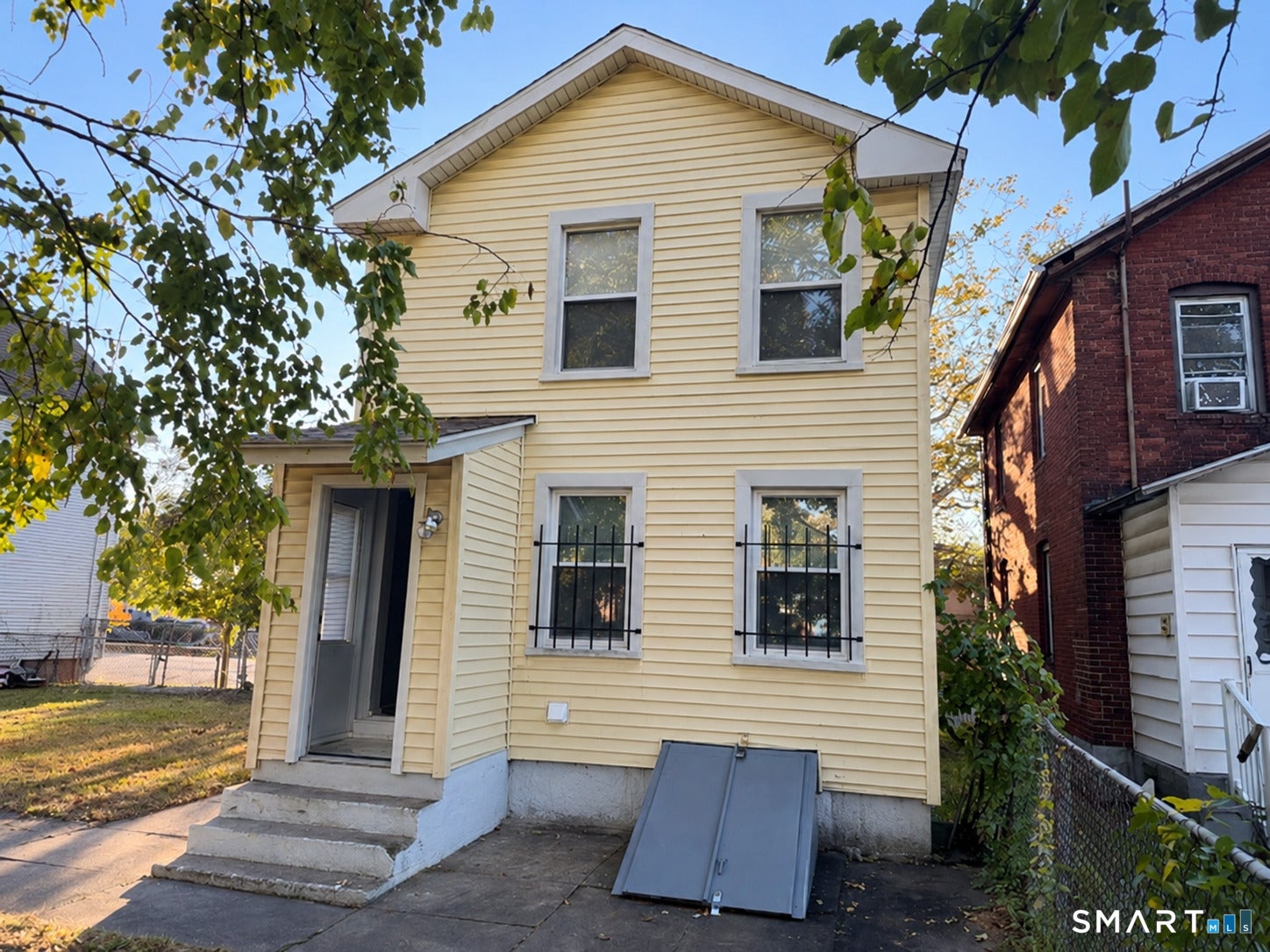 325 James Street