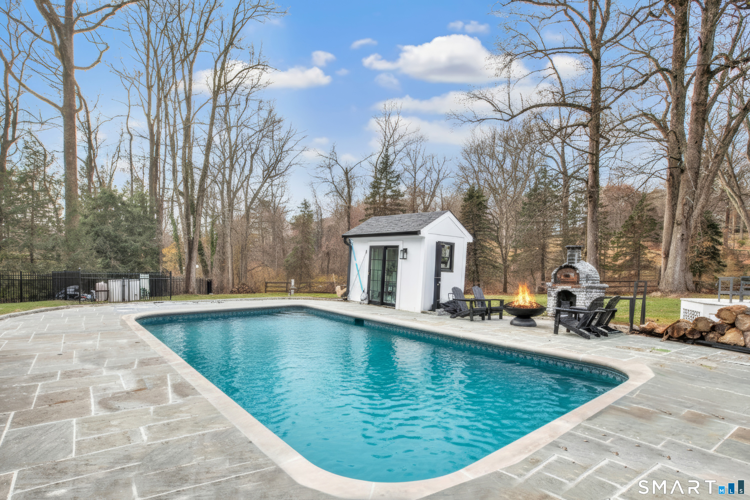 23 Meeting House Road