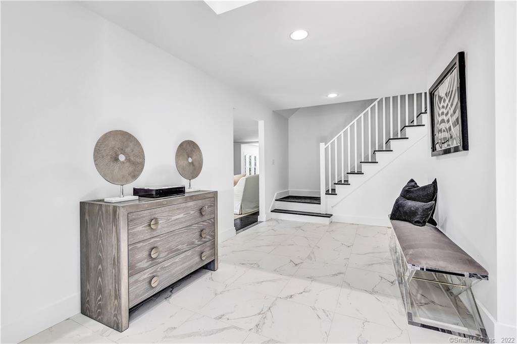 23 Meeting House Road