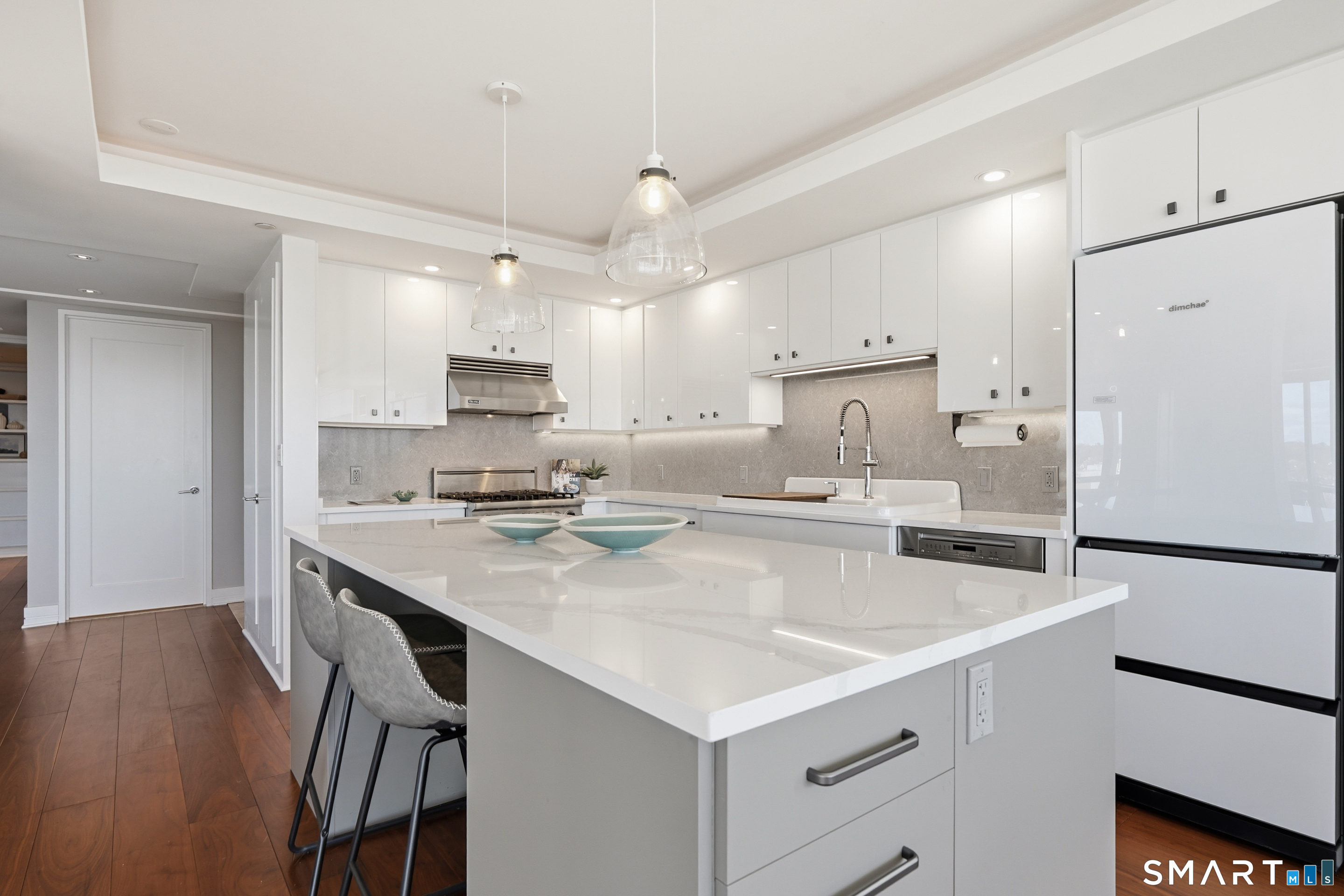 1 Broad Street 11A&B