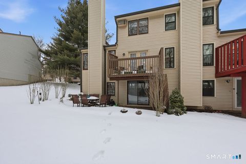 Tiny photo for 39 Schoolhouse Crossing #39, Wethersfield, CT 06109 (MLS # 24154132)