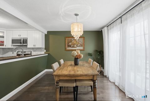 Tiny photo for 39 Schoolhouse Crossing #39, Wethersfield, CT 06109 (MLS # 24154132)