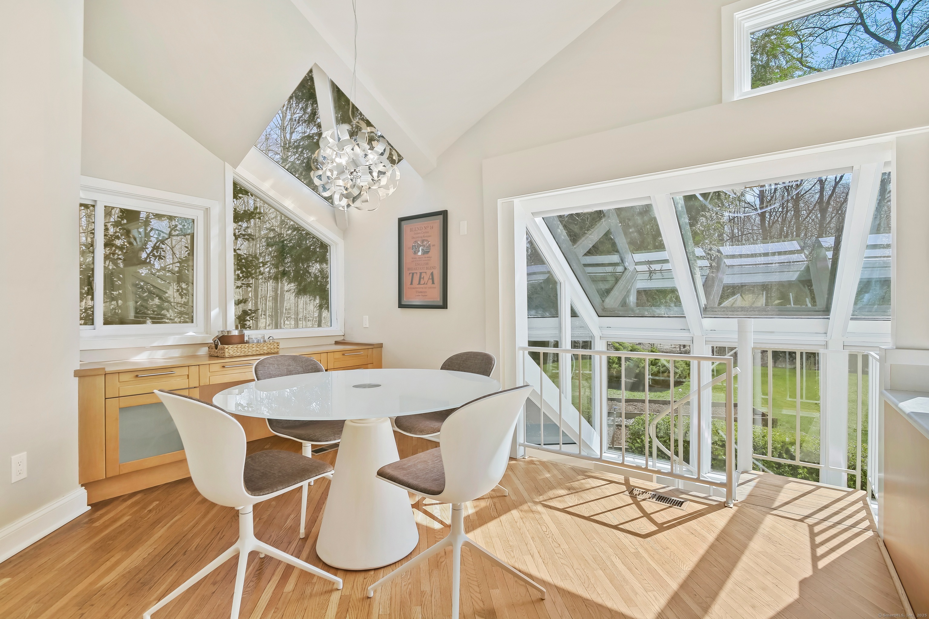 2 Sleepy Hollow Road, New Canaan, Connecticut image 12