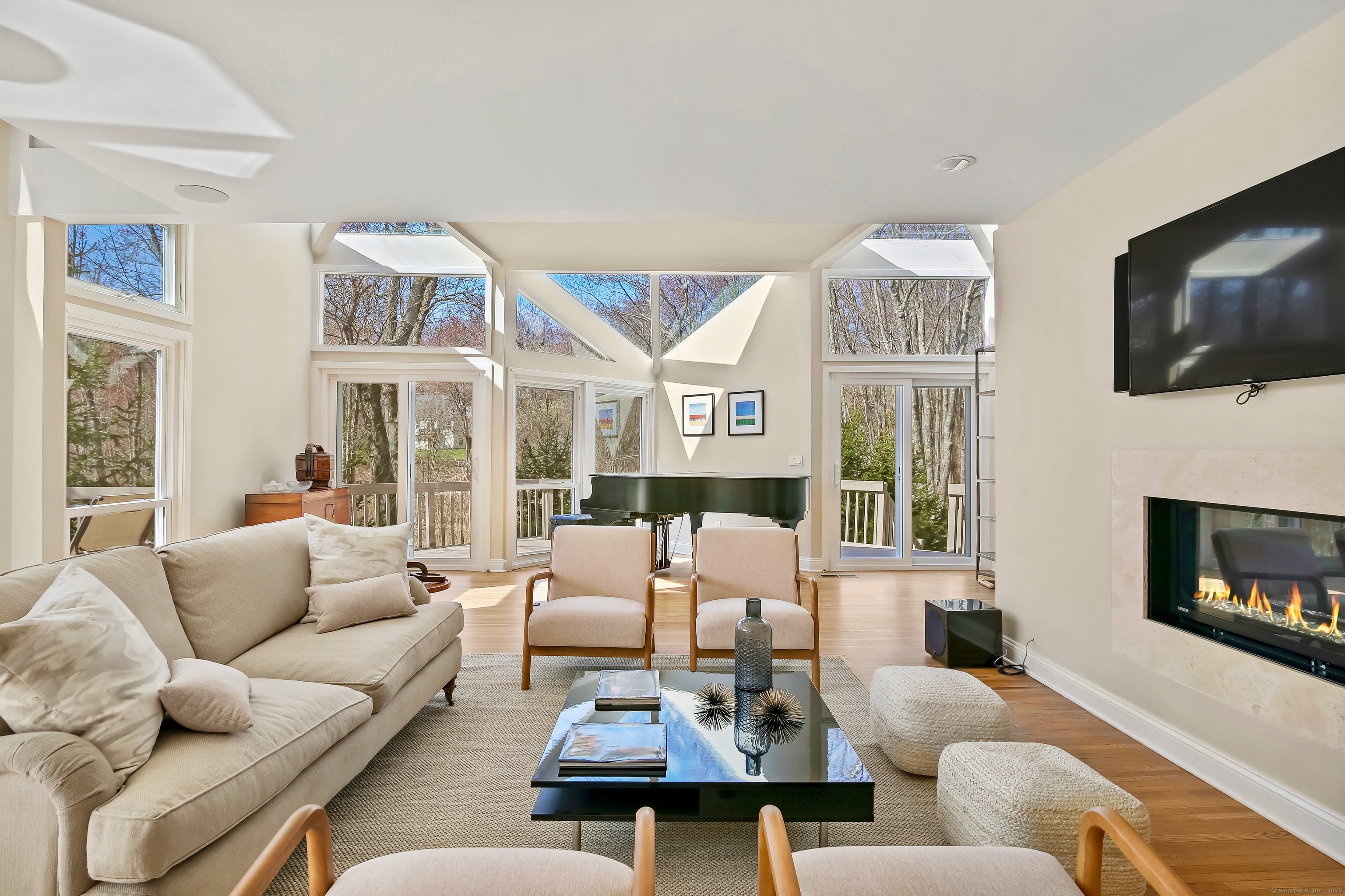 2 Sleepy Hollow Road, New Canaan, Connecticut image 5