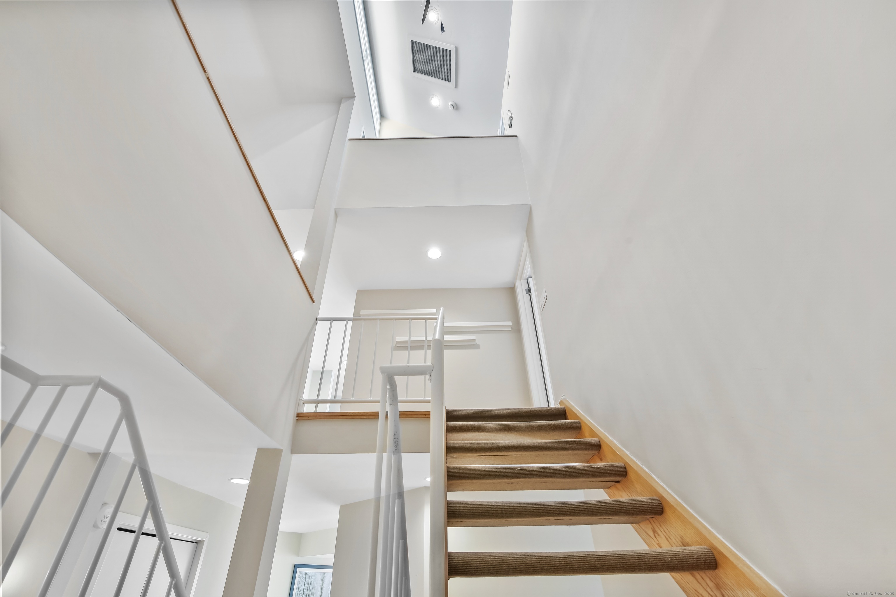 2 Sleepy Hollow Road, New Canaan, Connecticut image 19