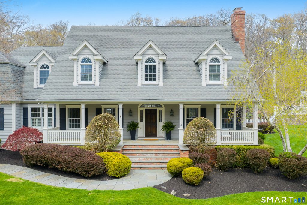 Photo of 8 Kimberly Court, Ridgefield, CT 06877 (MLS # 24165929)