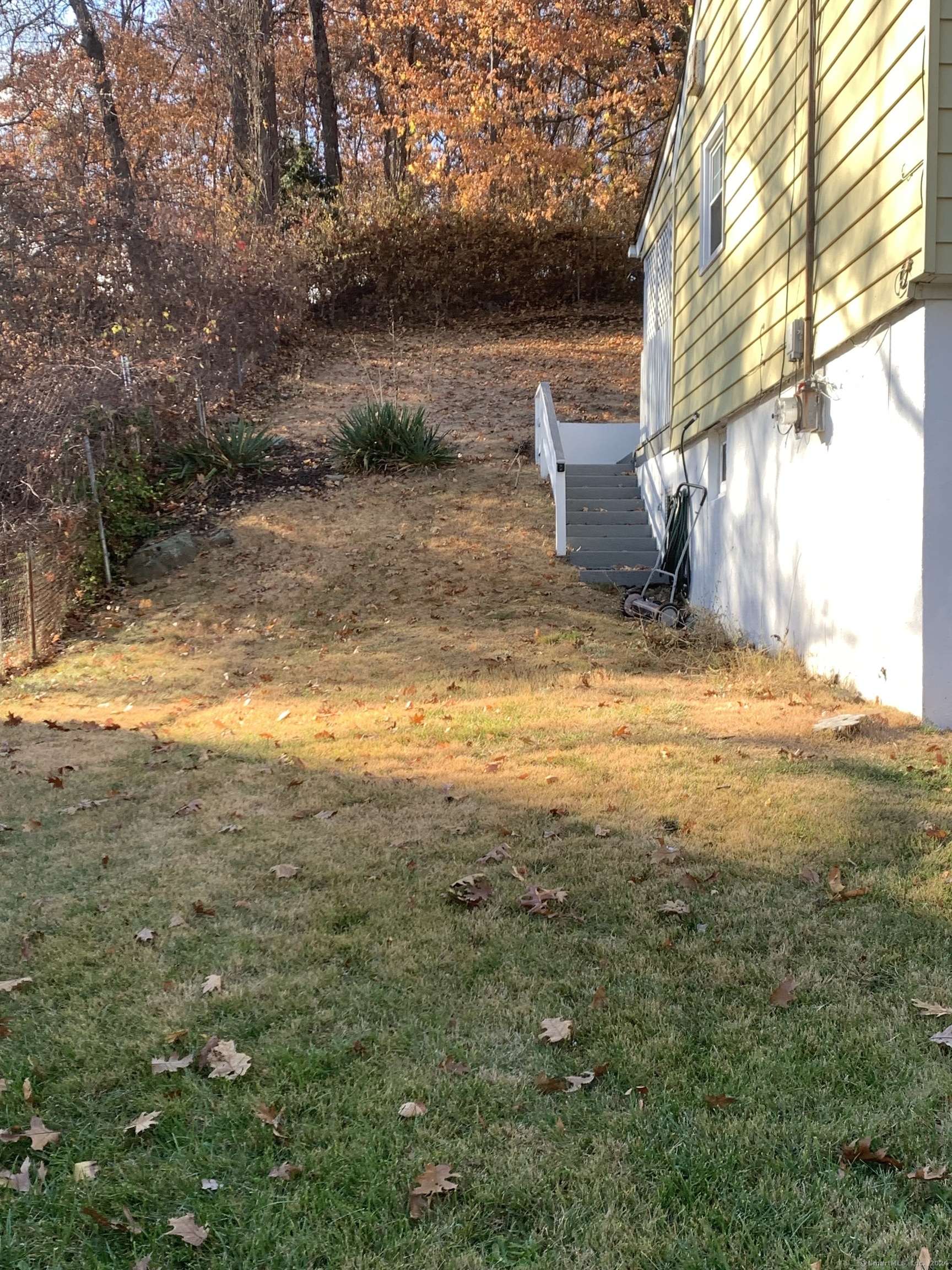 243 Sunshine Circle, Bridgeport, Connecticut image 2