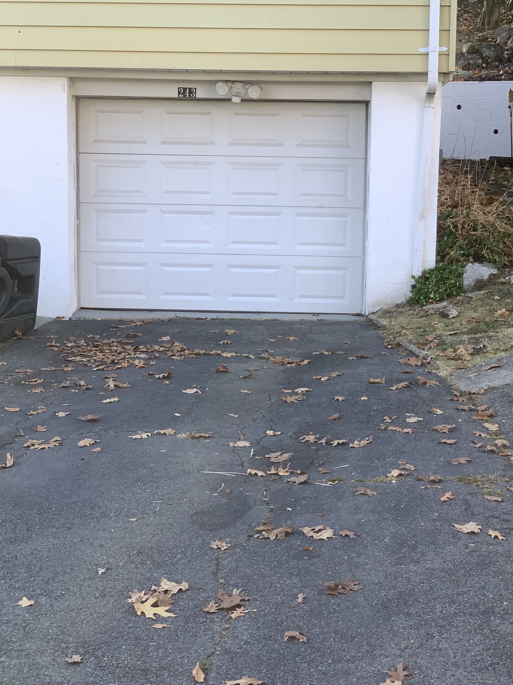 243 Sunshine Circle, Bridgeport, Connecticut image 33