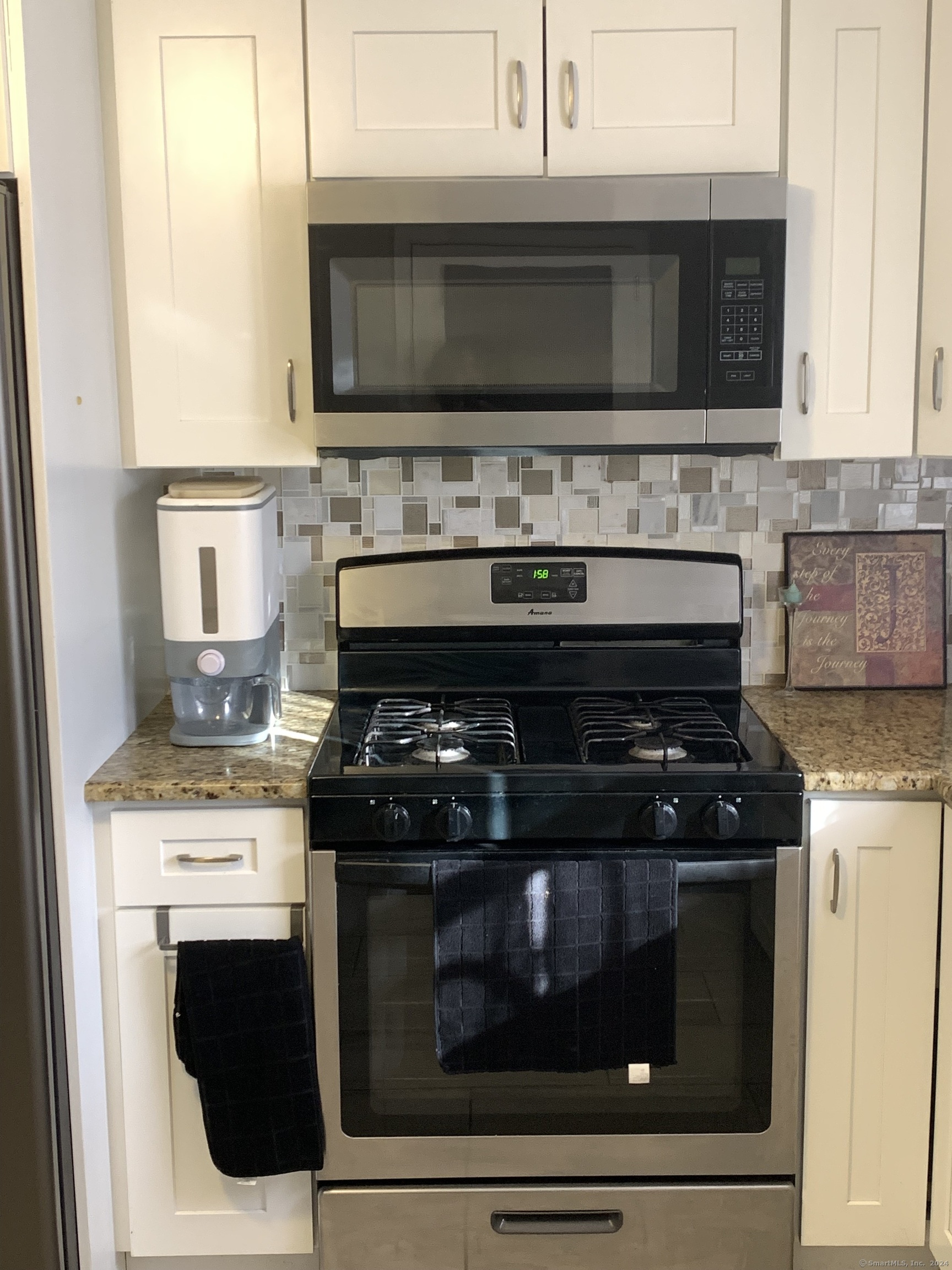 243 Sunshine Circle, Bridgeport, Connecticut image 16