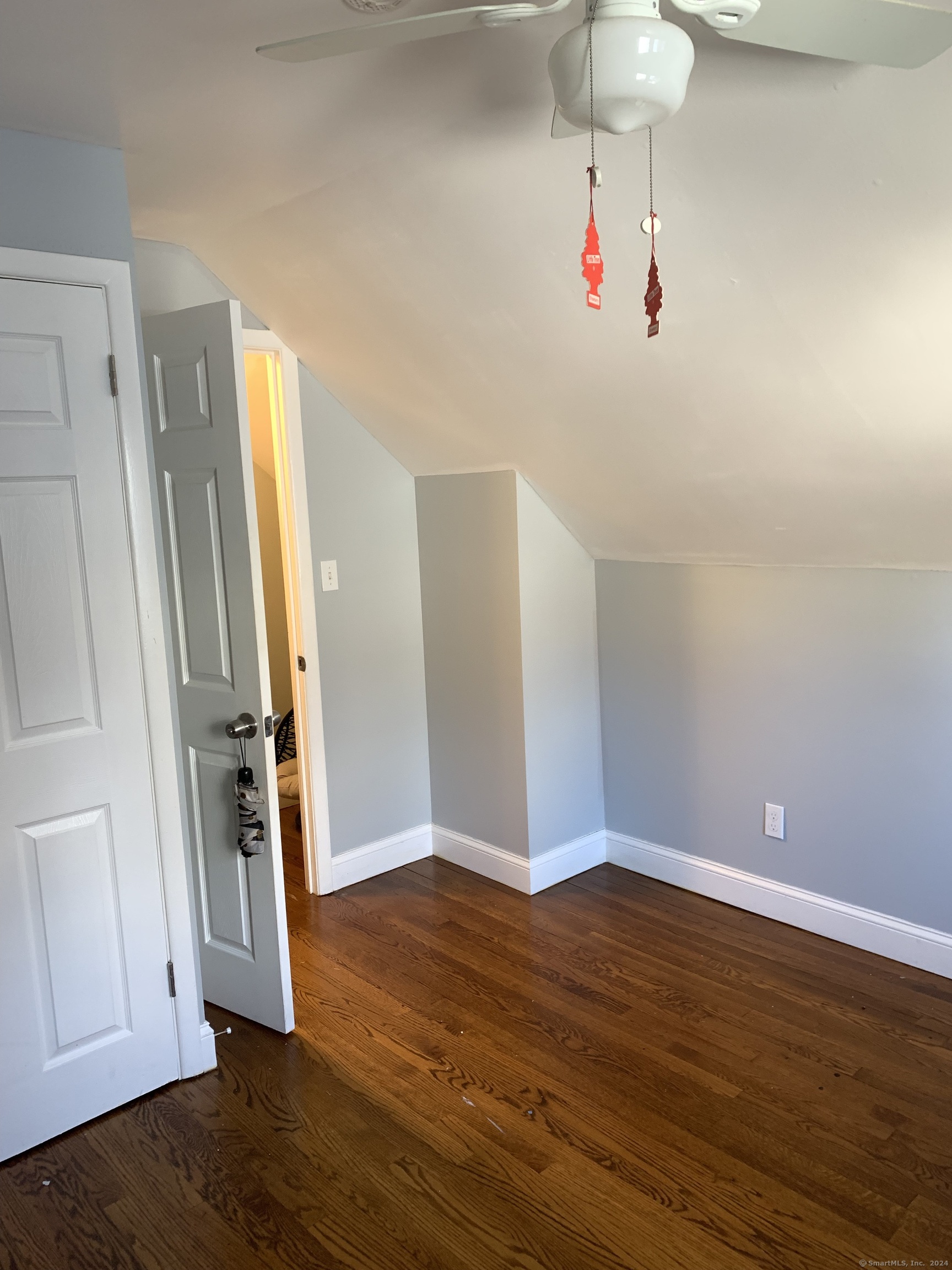 243 Sunshine Circle, Bridgeport, Connecticut image 8