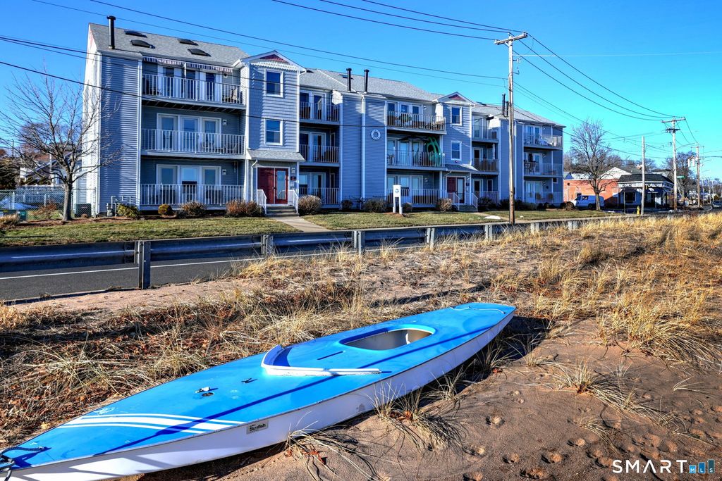 Photo of 920 Ocean Avenue #E1, West Haven, CT 06516 (MLS # 24148736)