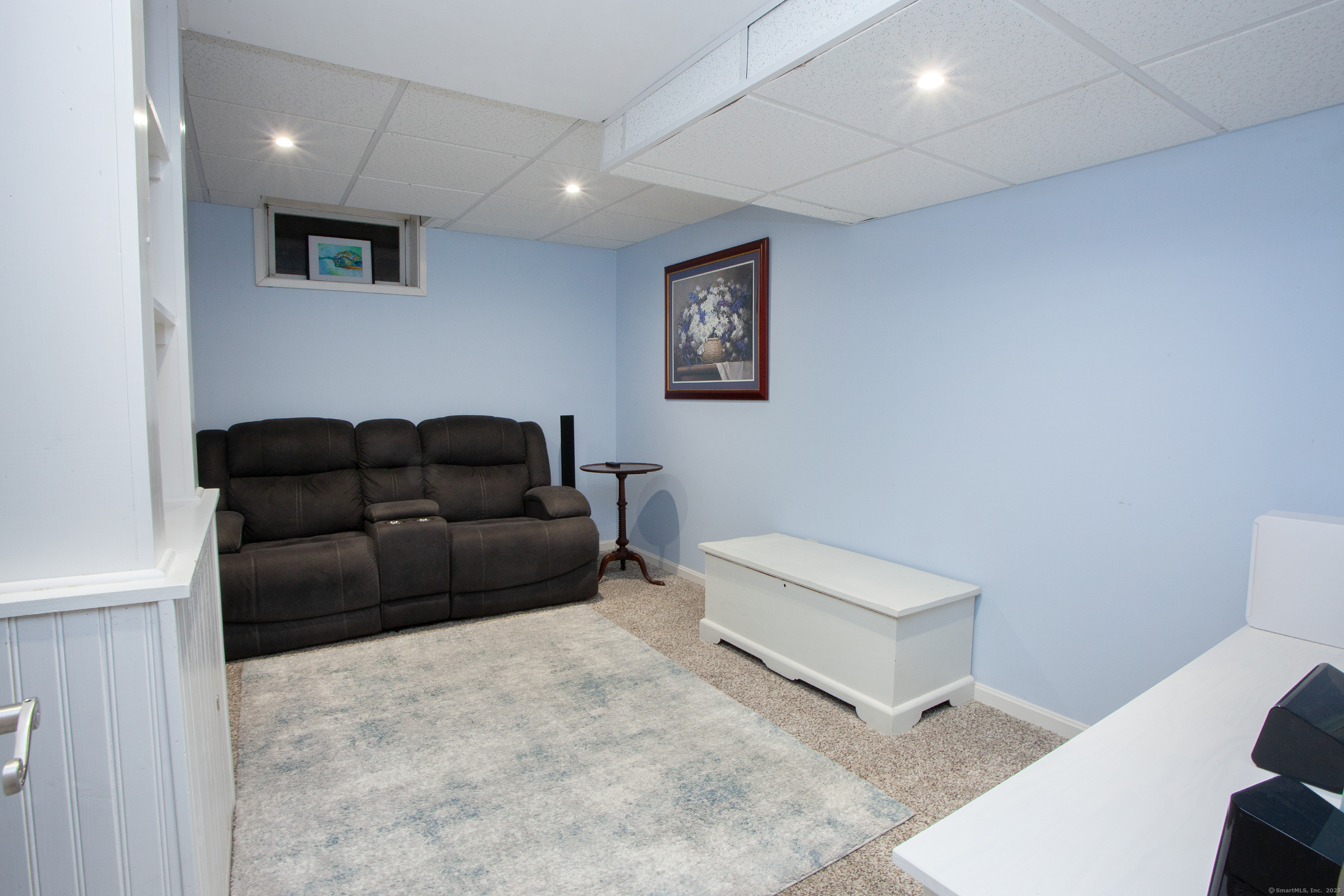 Granby, Connecticut 06035, United States, 3 Bedrooms Bedrooms, ,3 BathroomsBathrooms,Residential,Pending,191830