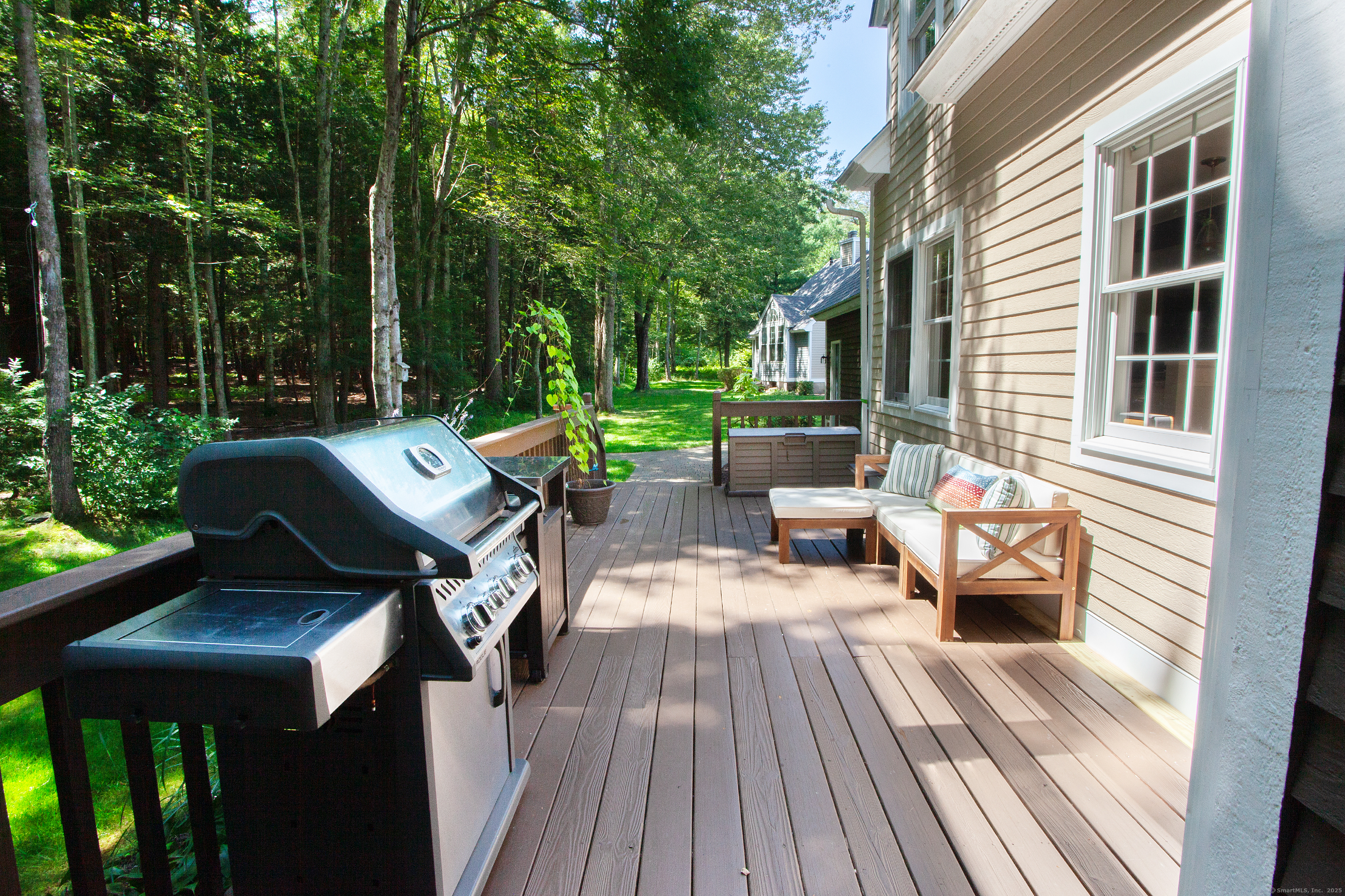 Granby, Connecticut 06035, United States, 3 Bedrooms Bedrooms, ,3 BathroomsBathrooms,Residential,Pending,191830