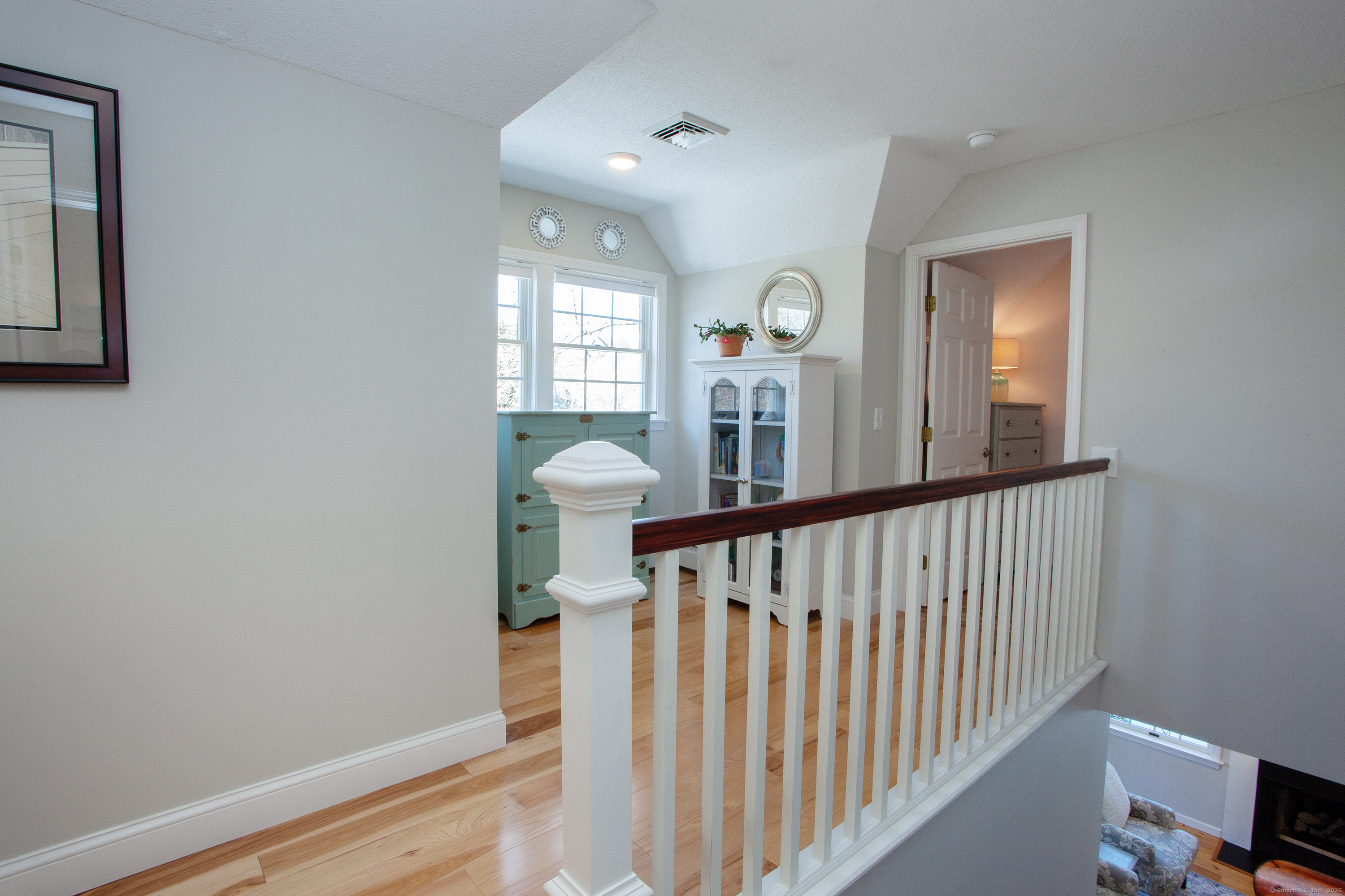 Granby, Connecticut 06035, United States, 3 Bedrooms Bedrooms, ,3 BathroomsBathrooms,Residential,Pending,191830