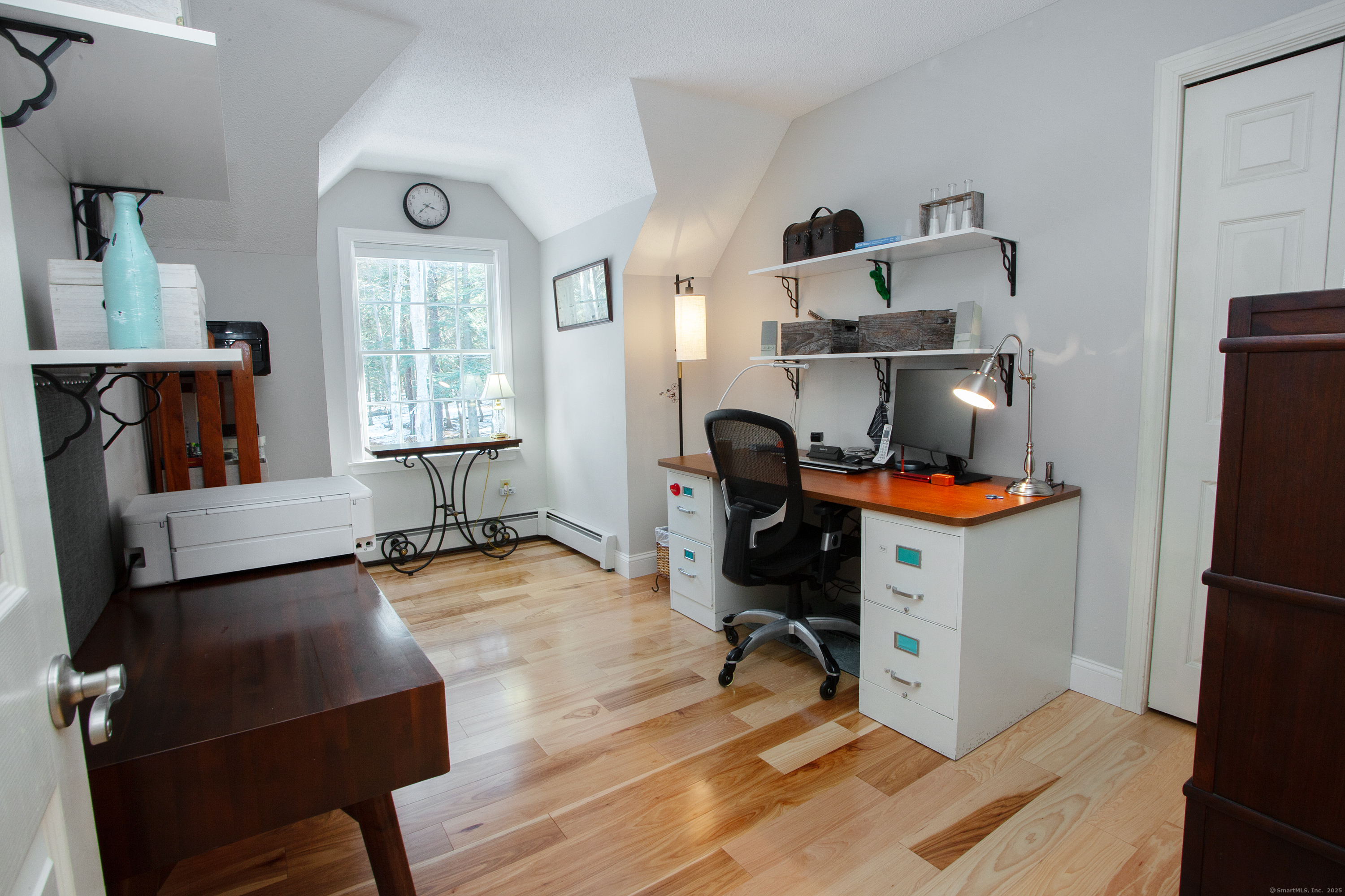 Granby, Connecticut 06035, United States, 3 Bedrooms Bedrooms, ,3 BathroomsBathrooms,Residential,Pending,191830