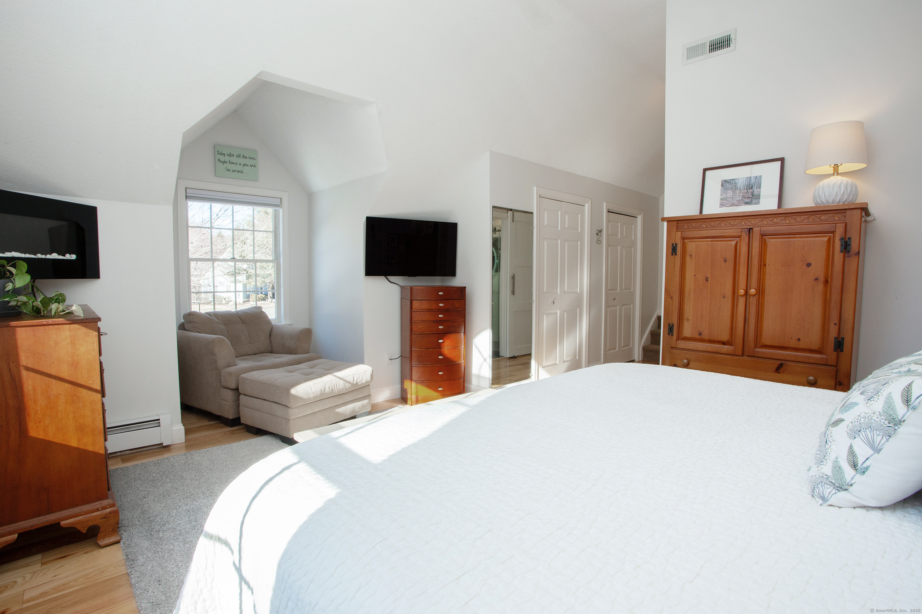 Granby, Connecticut 06035, United States, 3 Bedrooms Bedrooms, ,3 BathroomsBathrooms,Residential,Pending,191830