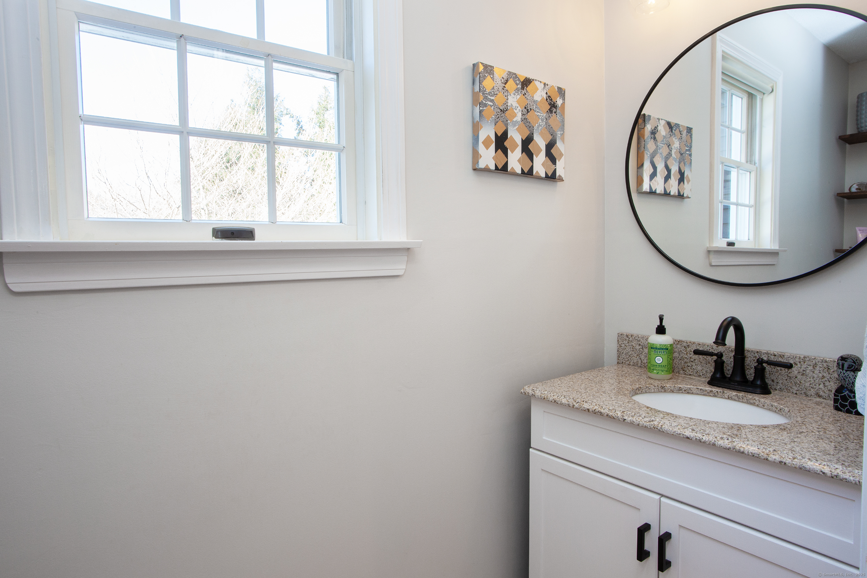 Granby, Connecticut 06035, United States, 3 Bedrooms Bedrooms, ,3 BathroomsBathrooms,Residential,Pending,191830