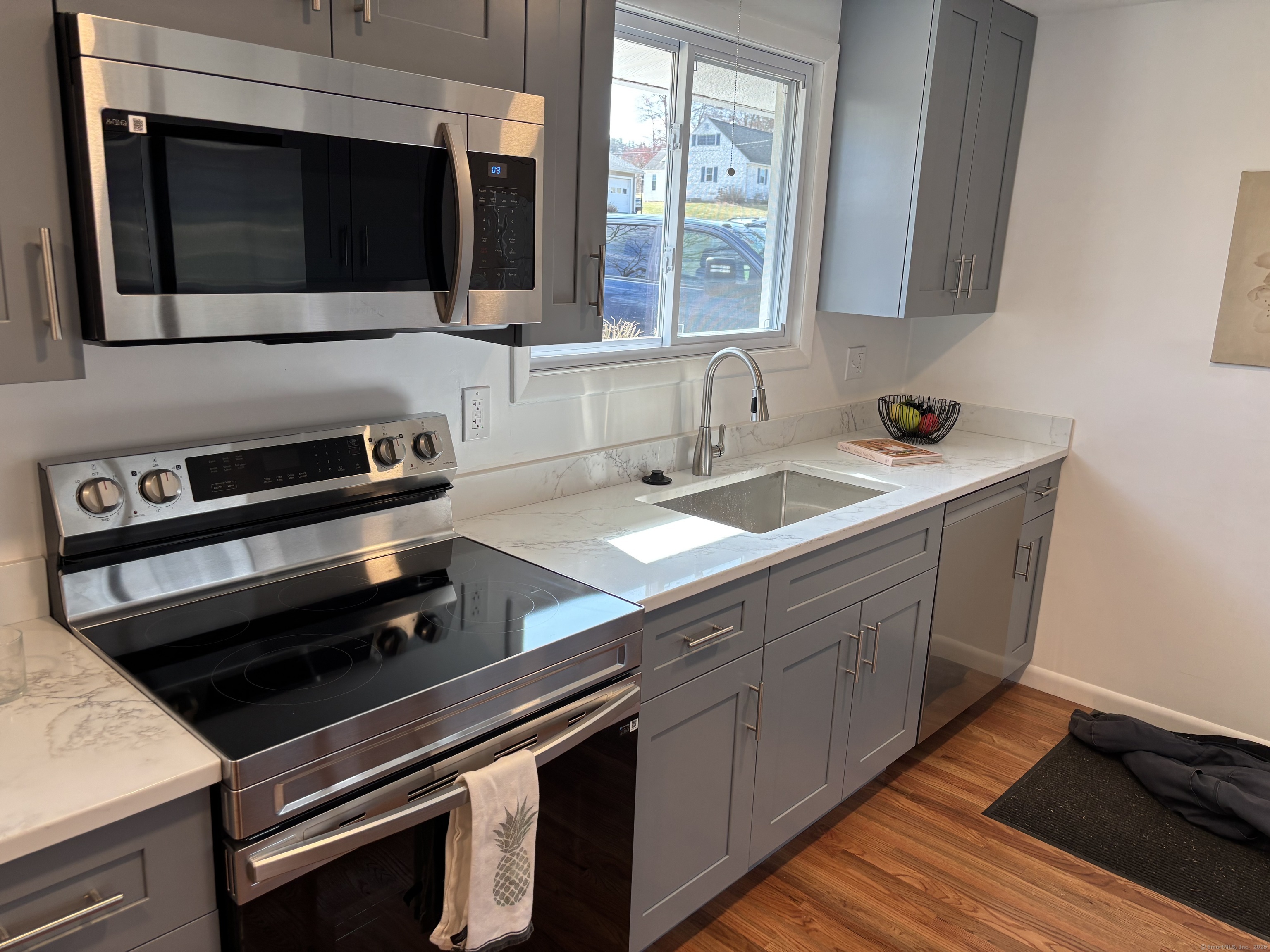 7 Crestview Road, Simsbury, Connecticut image 13
