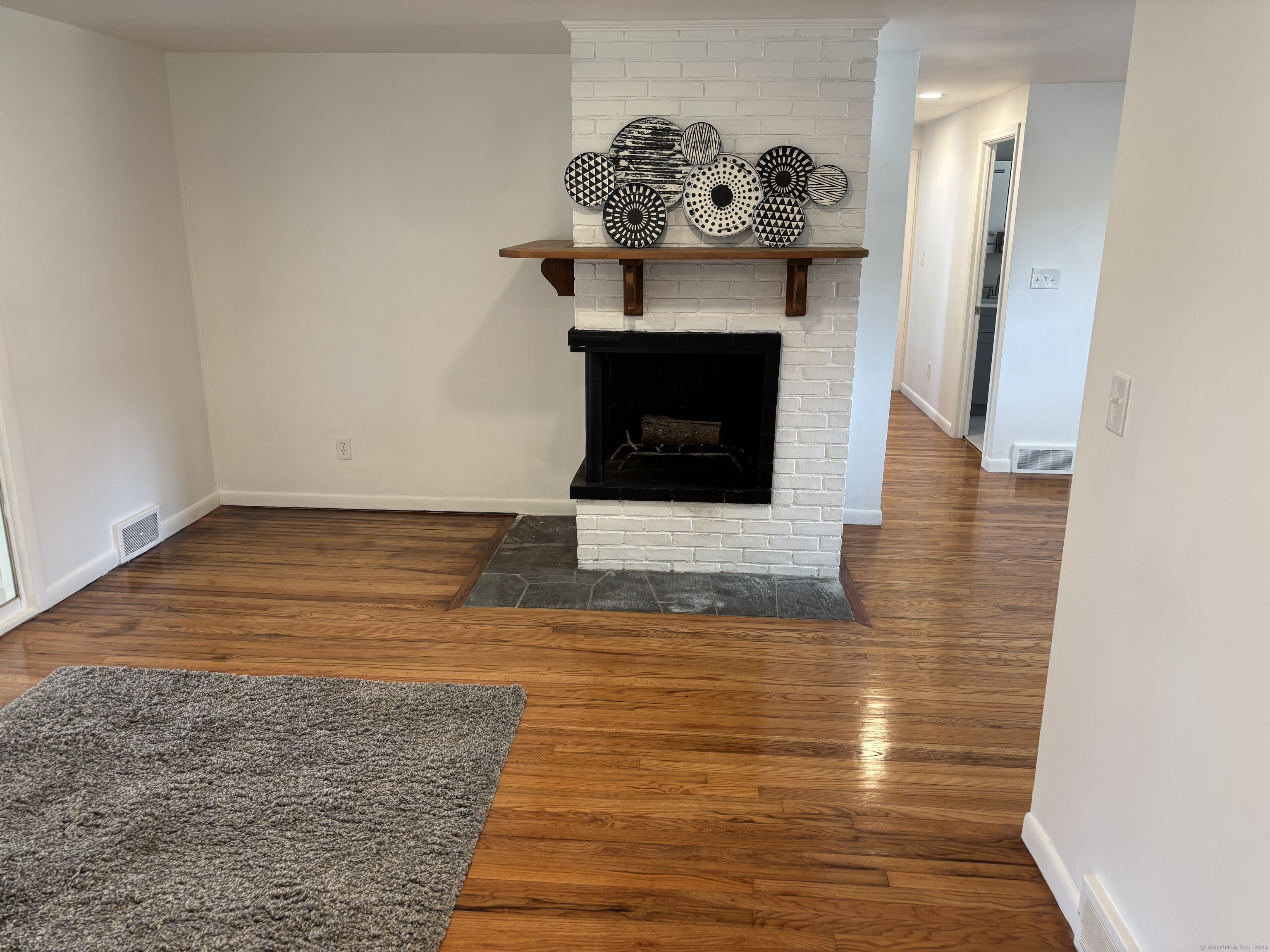 7 Crestview Road, Simsbury, Connecticut image 9