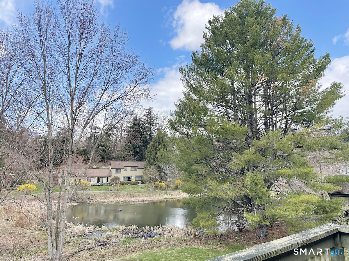 318 Heritage Village E