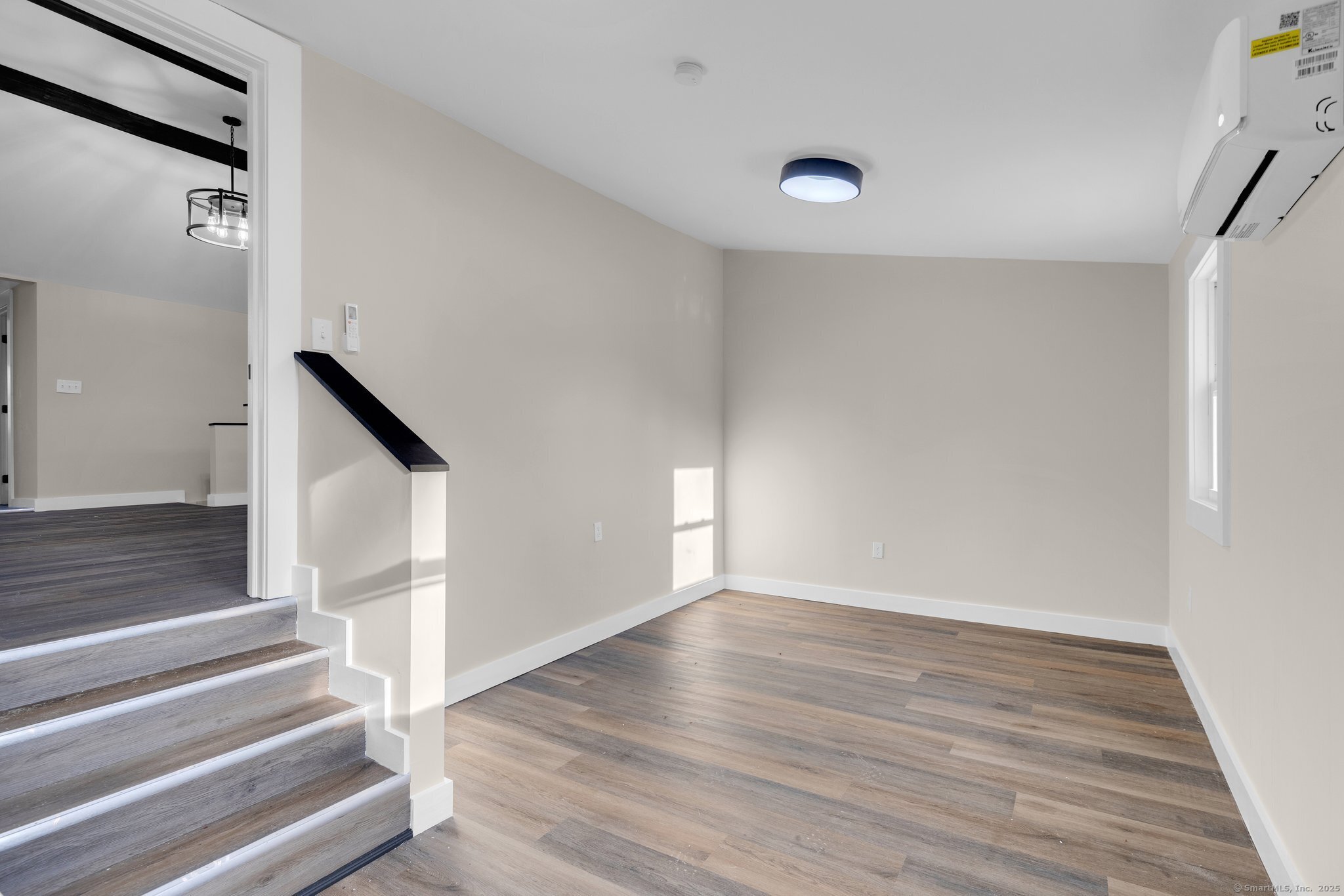 22 Hemlock Trail, Newtown, Connecticut image 3