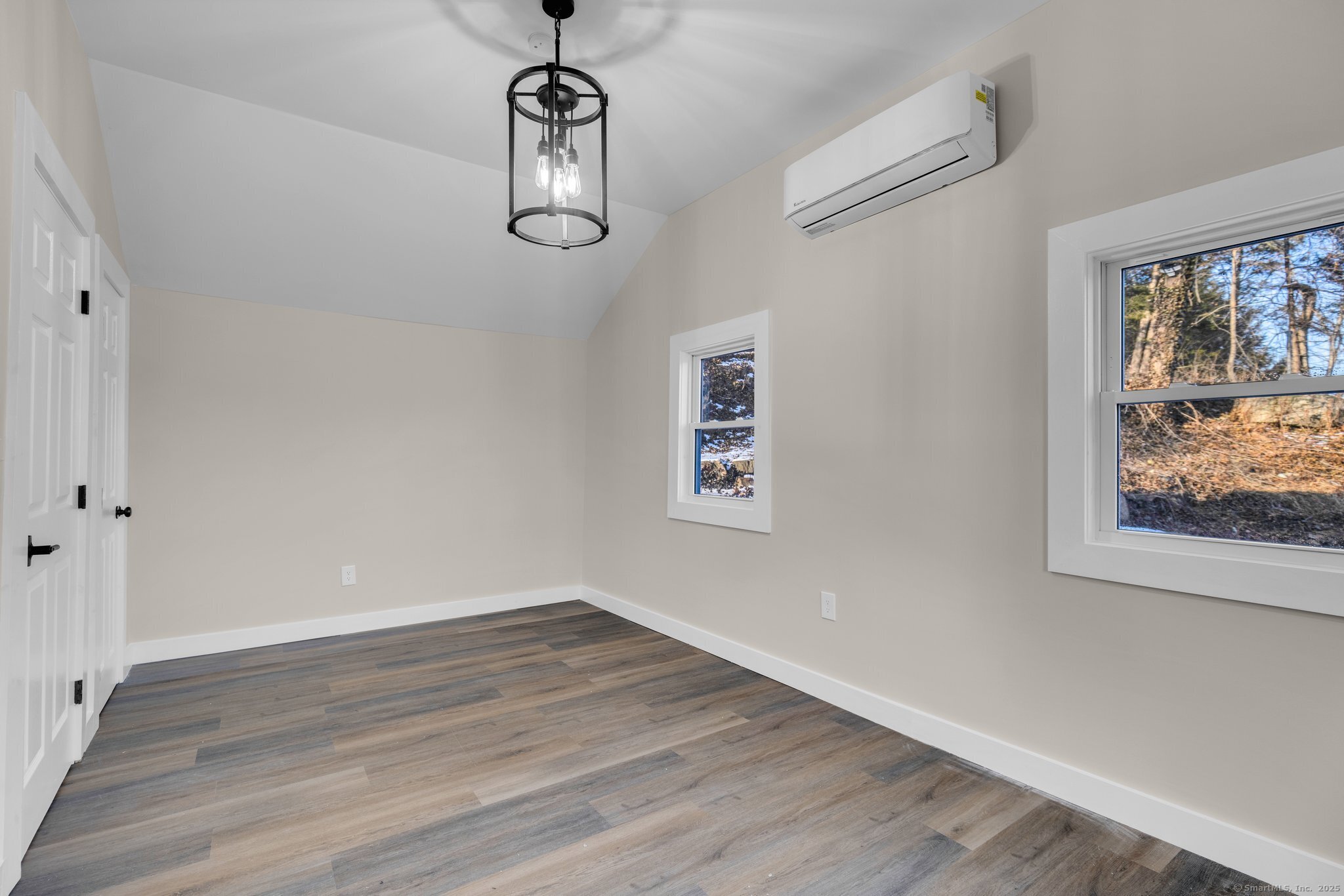 22 Hemlock Trail, Newtown, Connecticut image 5
