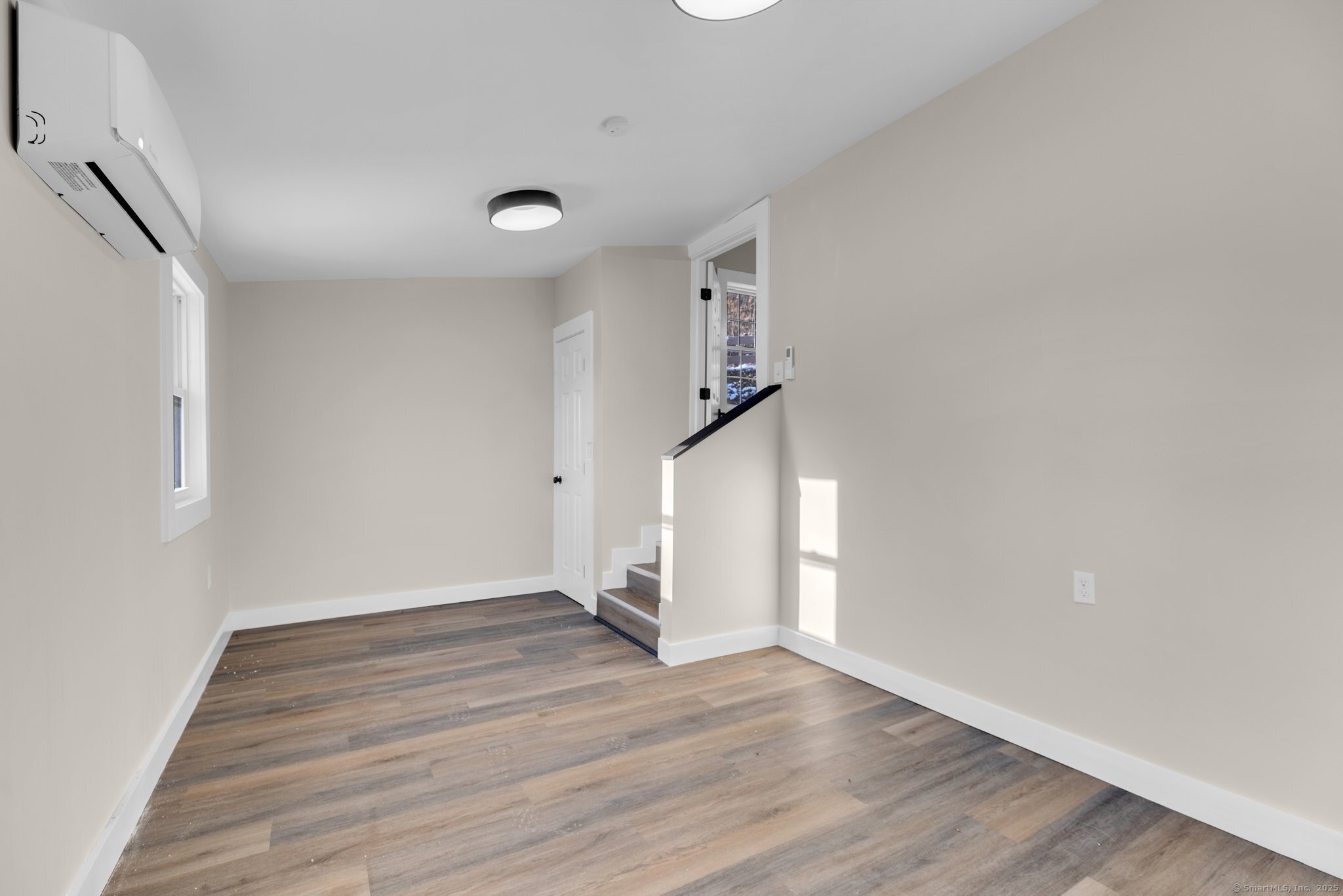 22 Hemlock Trail, Newtown, Connecticut image 4