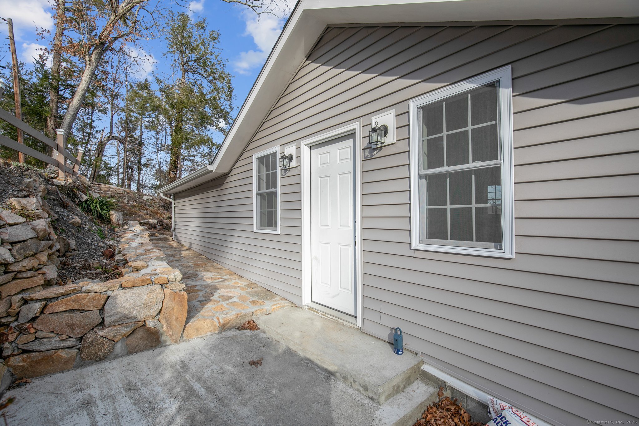 22 Hemlock Trail, Newtown, Connecticut image 16