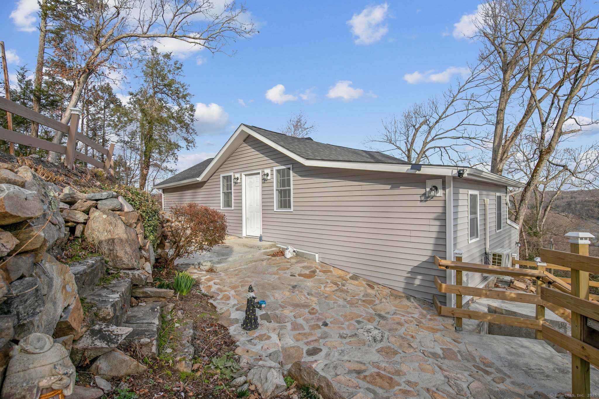 22 Hemlock Trail, Newtown, Connecticut image 11