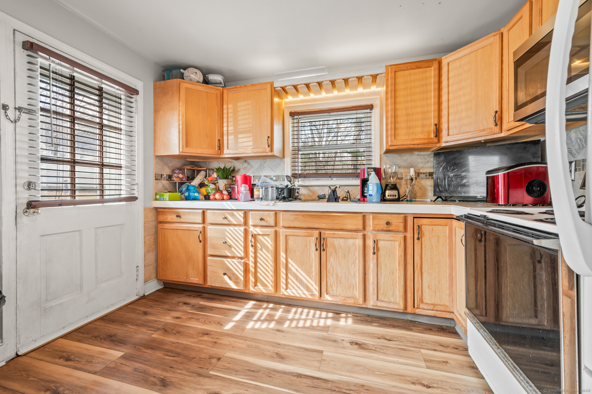 24 Deerfield Avenue, Waterbury, Connecticut image 4