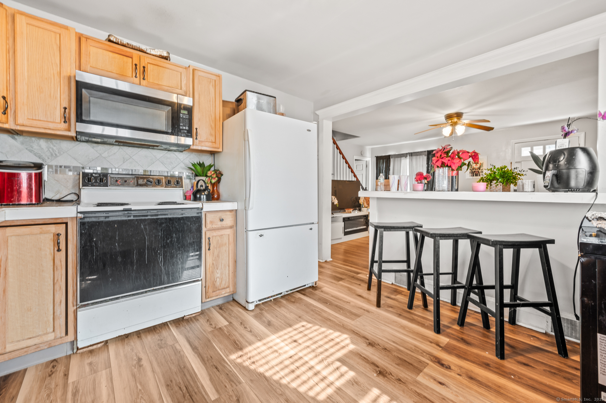 24 Deerfield Avenue, Waterbury, Connecticut image 3