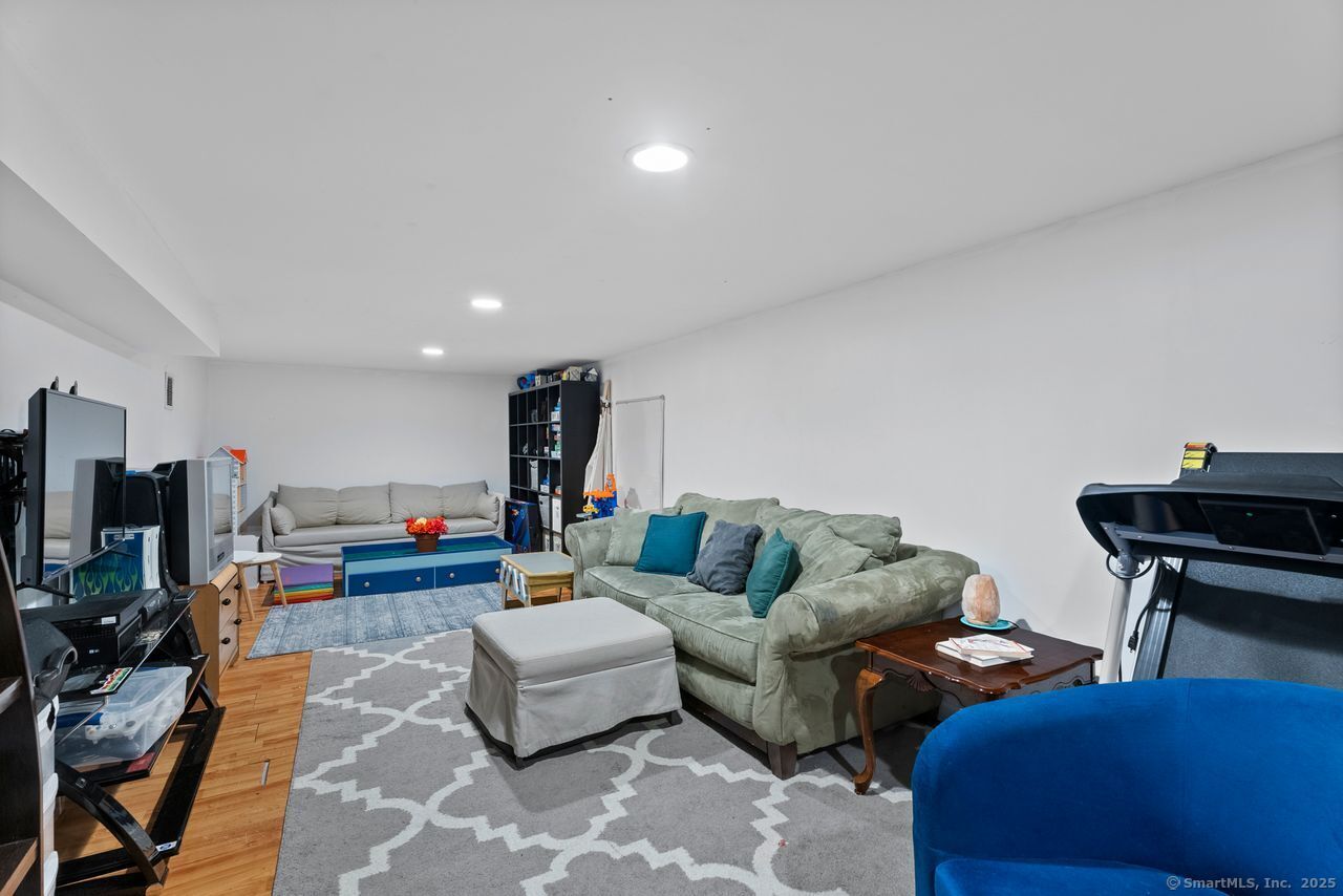 5 Burr Hill Road, North Branford, Connecticut image 21