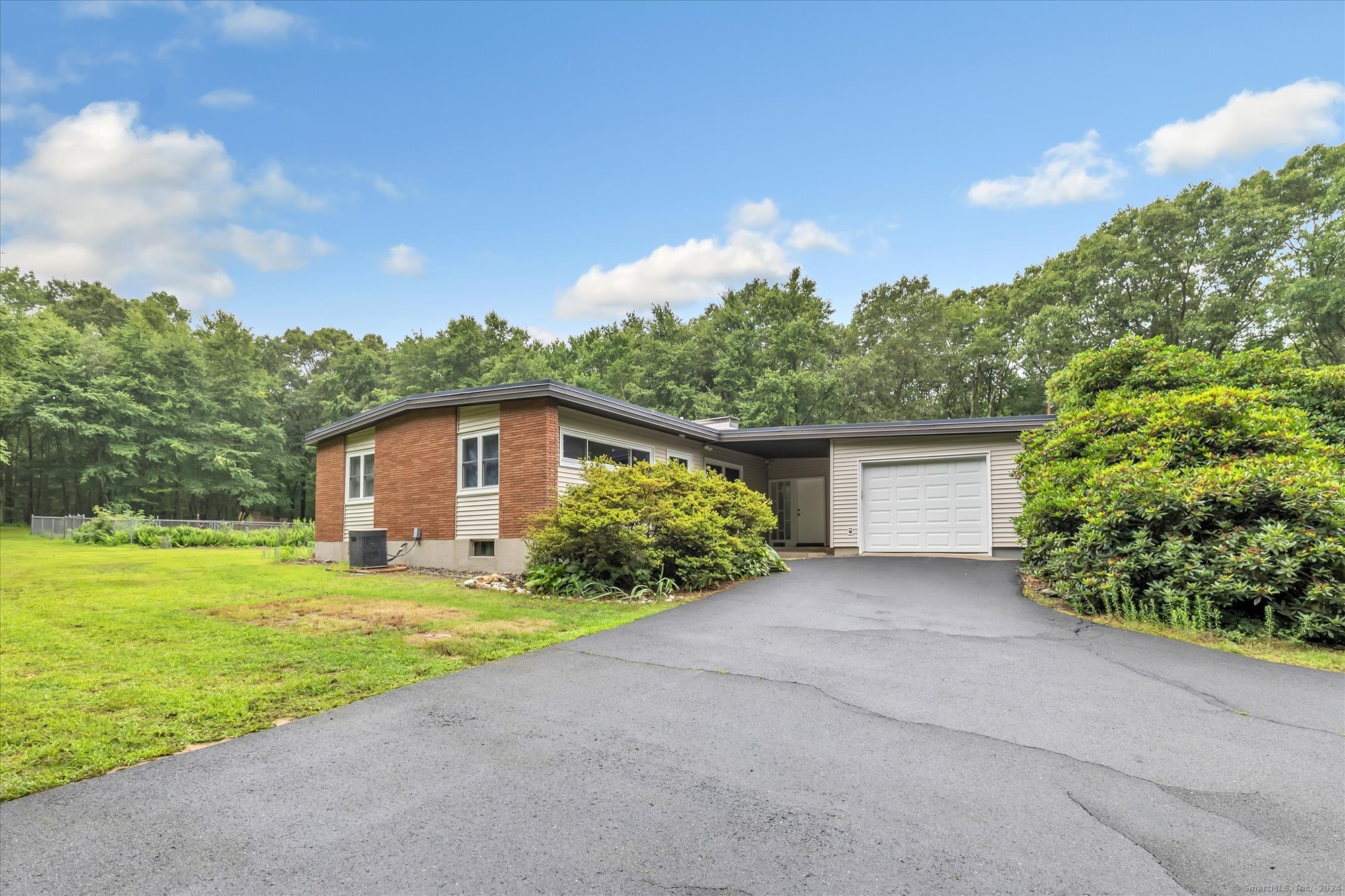 View Naugatuck, CT 06770 house