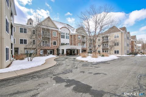 Photo of 1 West Street #112, Simsbury, CT 06070 (MLS # 24150955)