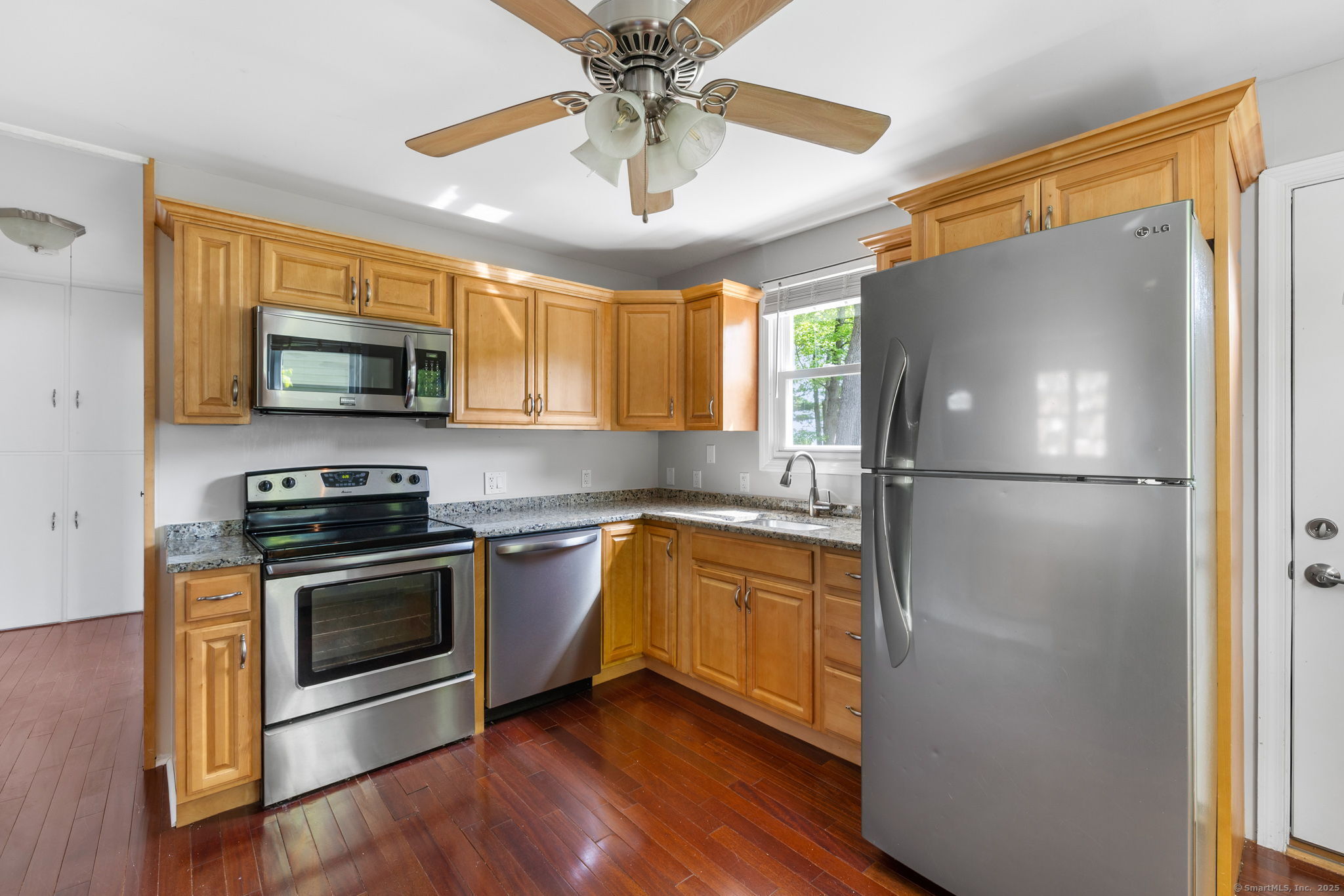 New Britain, Connecticut 06053, United States, 4 Bedrooms Bedrooms, ,1 BathroomBathrooms,Residential,Active,132317