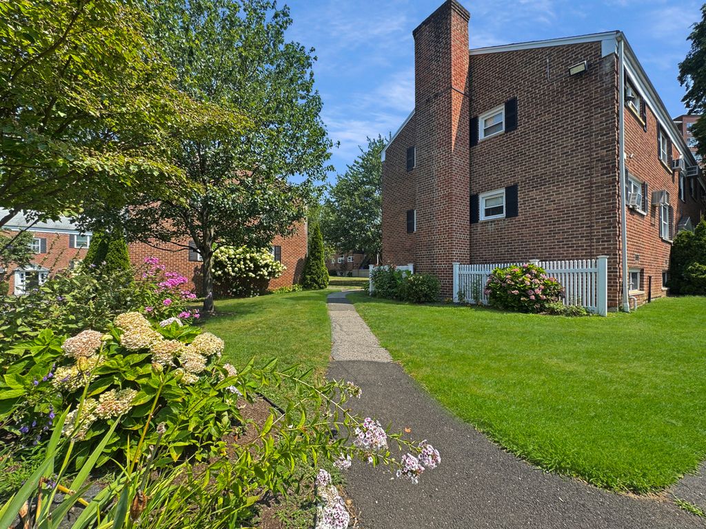 Photo of 104 Strawberry Hill Avenue #2, Stamford, CT 06902 (MLS # 24117473)