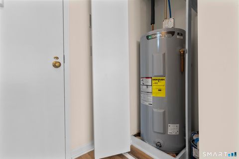 Tiny photo for 1460 Elm Street #124, Stratford, CT 06615 (MLS # 24165077)