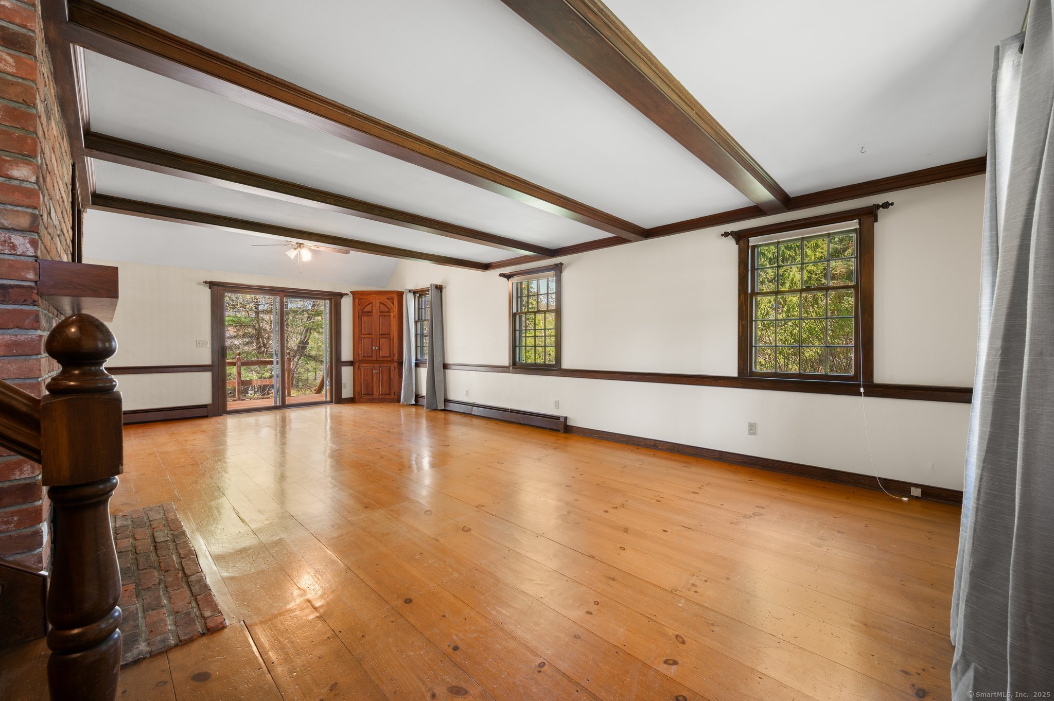 8 Sunset Avenue
