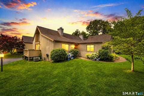 Photo of 407 Montauk Lane #B, Stratford, CT 06614 (MLS # 24186313)