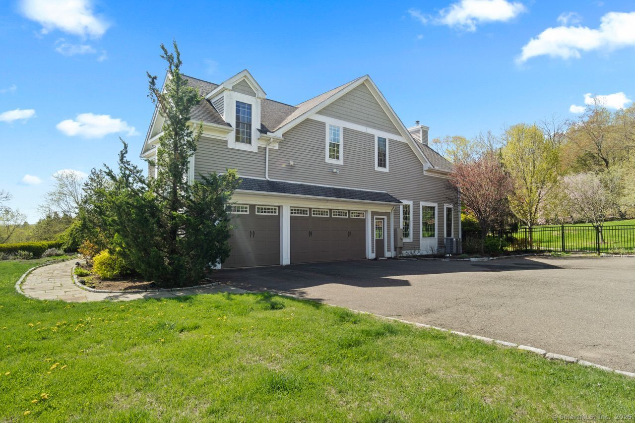 16 Turkey Hill Road