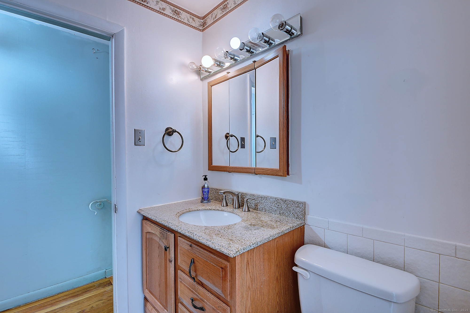 West Hartford, Connecticut 06107, United States, 3 Bedrooms Bedrooms, ,2 BathroomsBathrooms,Residential,Active,190981