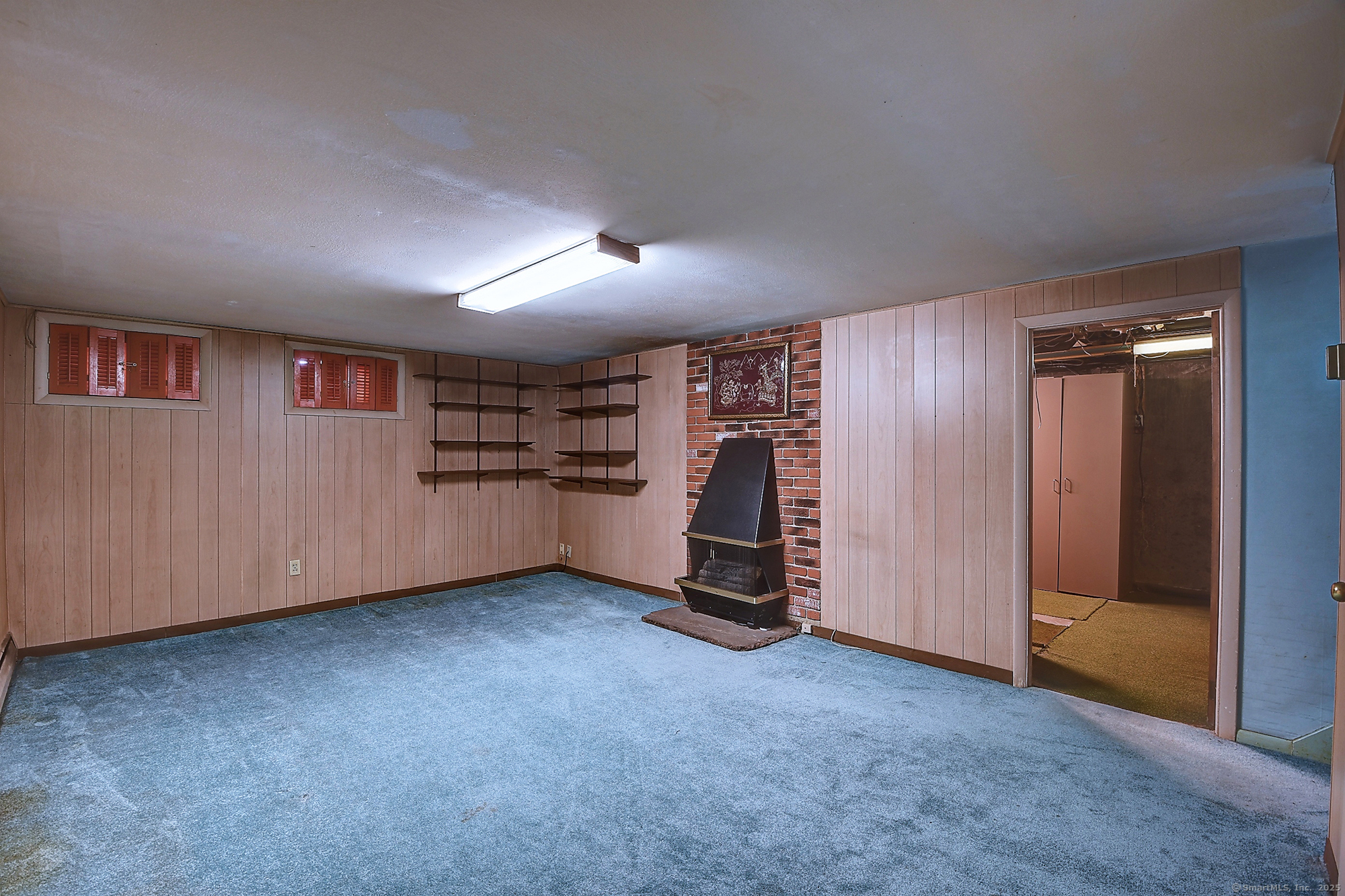 West Hartford, Connecticut 06107, United States, 3 Bedrooms Bedrooms, ,2 BathroomsBathrooms,Residential,Active,190981