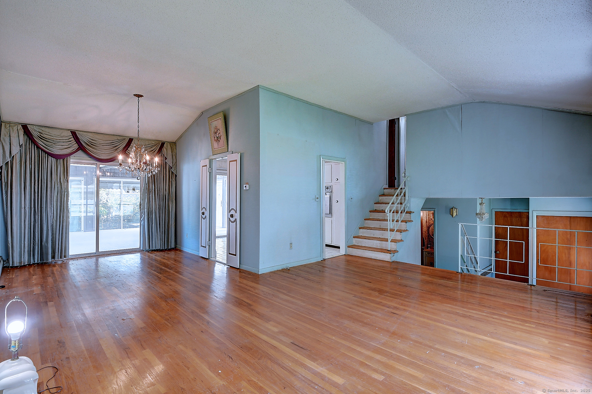 West Hartford, Connecticut 06107, United States, 3 Bedrooms Bedrooms, ,2 BathroomsBathrooms,Residential,Active,190981