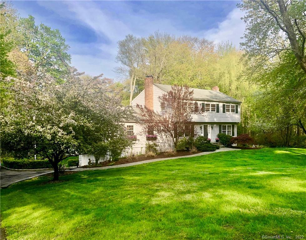 Photo 1 of 15 Turkey Hill Circle, Westport, Connecticut, $1,349,000, Web #: 170295600