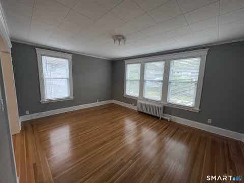 Photo of 829 Edgewood Avenue #2nd fl, New Haven, CT 06515 (MLS # 24190467)