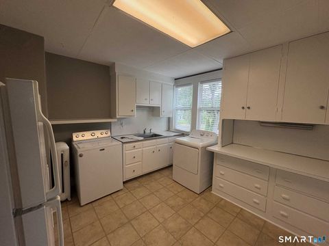 Tiny photo for 829 Edgewood Avenue #2nd fl, New Haven, CT 06515 (MLS # 24190467)