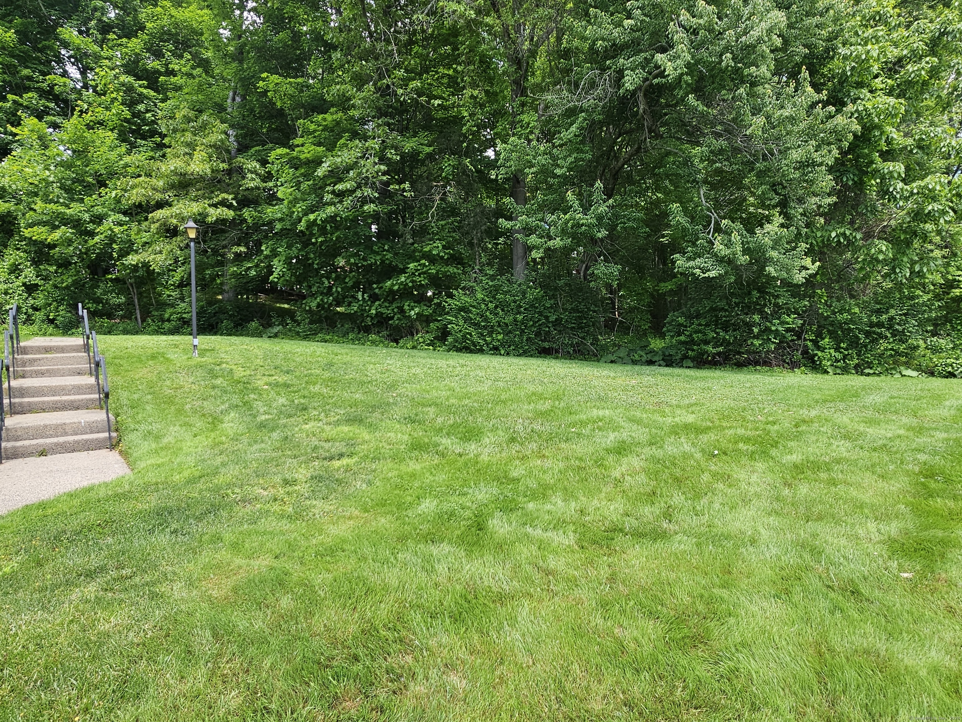160 Salem Drive #160, Cromwell, Connecticut image 4