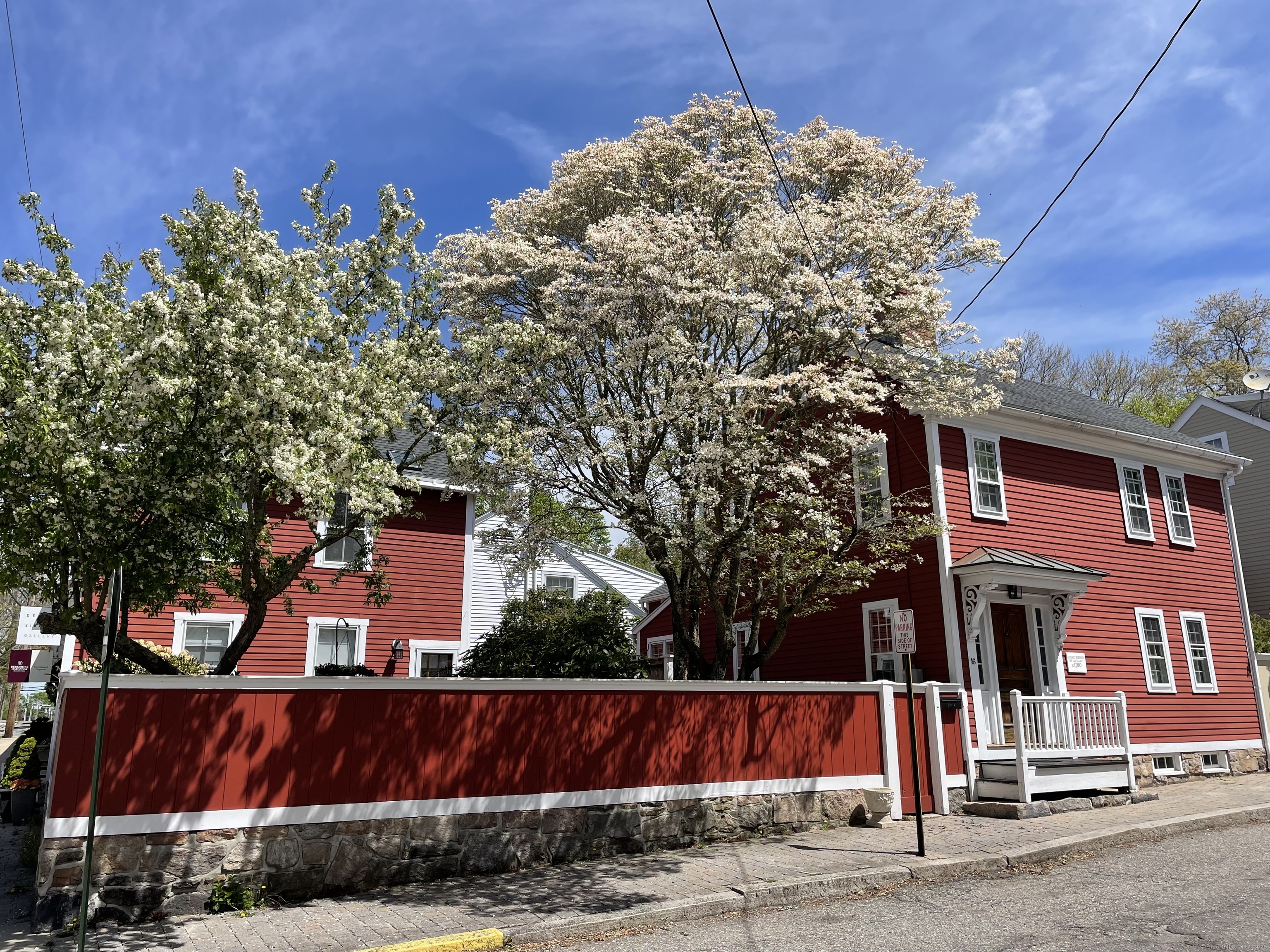 Rental Property at Pearl Street, Stonington, Connecticut - Bedrooms: 3 
Bathrooms: 2 
Rooms: 5  - $15,000 MO.