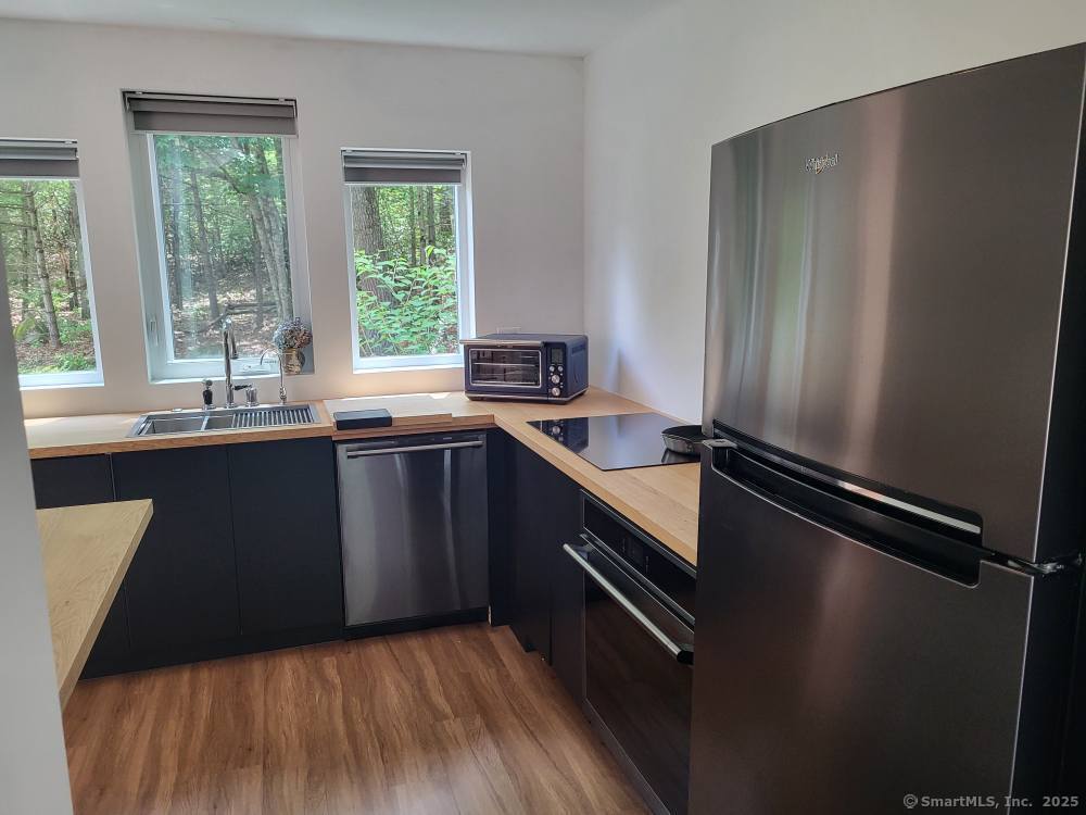 44 Tolland Avenue APT 54