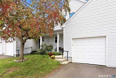 Tiny photo for 10 Jamie Lane #C, Manchester, CT 06042 (MLS # 24209107)